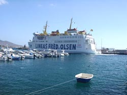 Fährhafen mit Fähre nach Corralejo - Playa Blanca - Lanzarote