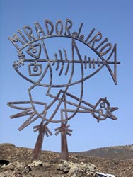 Manriques Werk - Skulptur am Mirador del Rio - Lanzarote