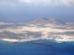 Blick nach La Graciosa vom Mirador del Rio - Lanzarote