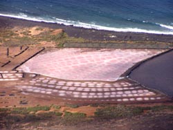 Saline unterhalb vom Mirador del Rio - Lanzarote